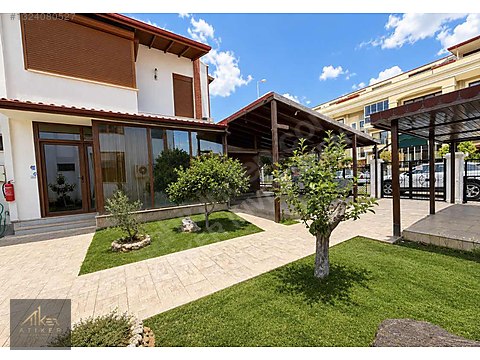 ATİKER'DEN DENİZE YAKIN MARMARİS'TE SATILIK HAVUZLU VİLLA